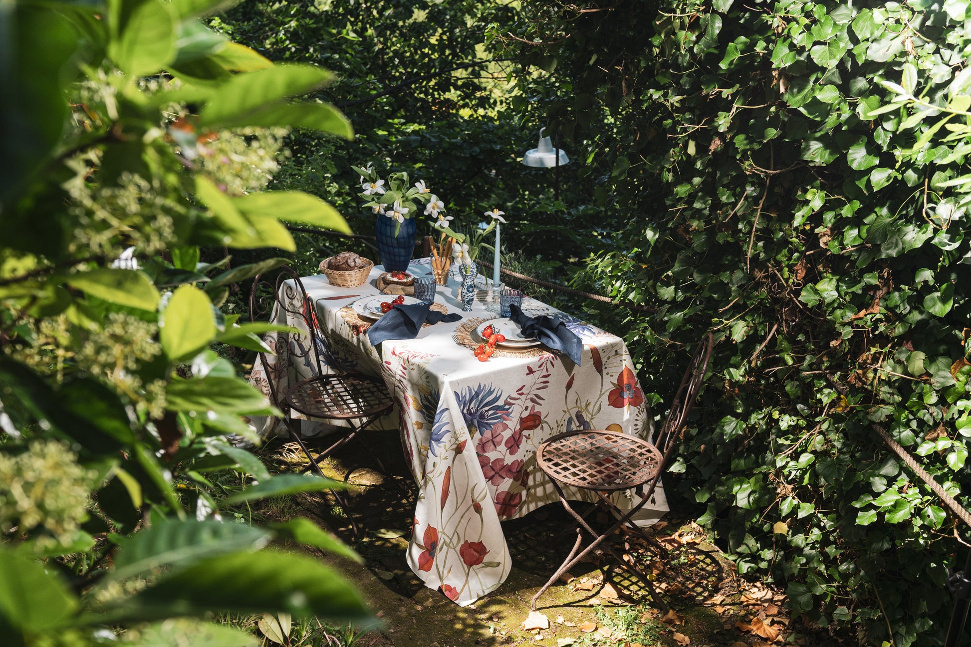 Linen Tablecloth «Fiordaliso», 100% Made in Italy - The Napking