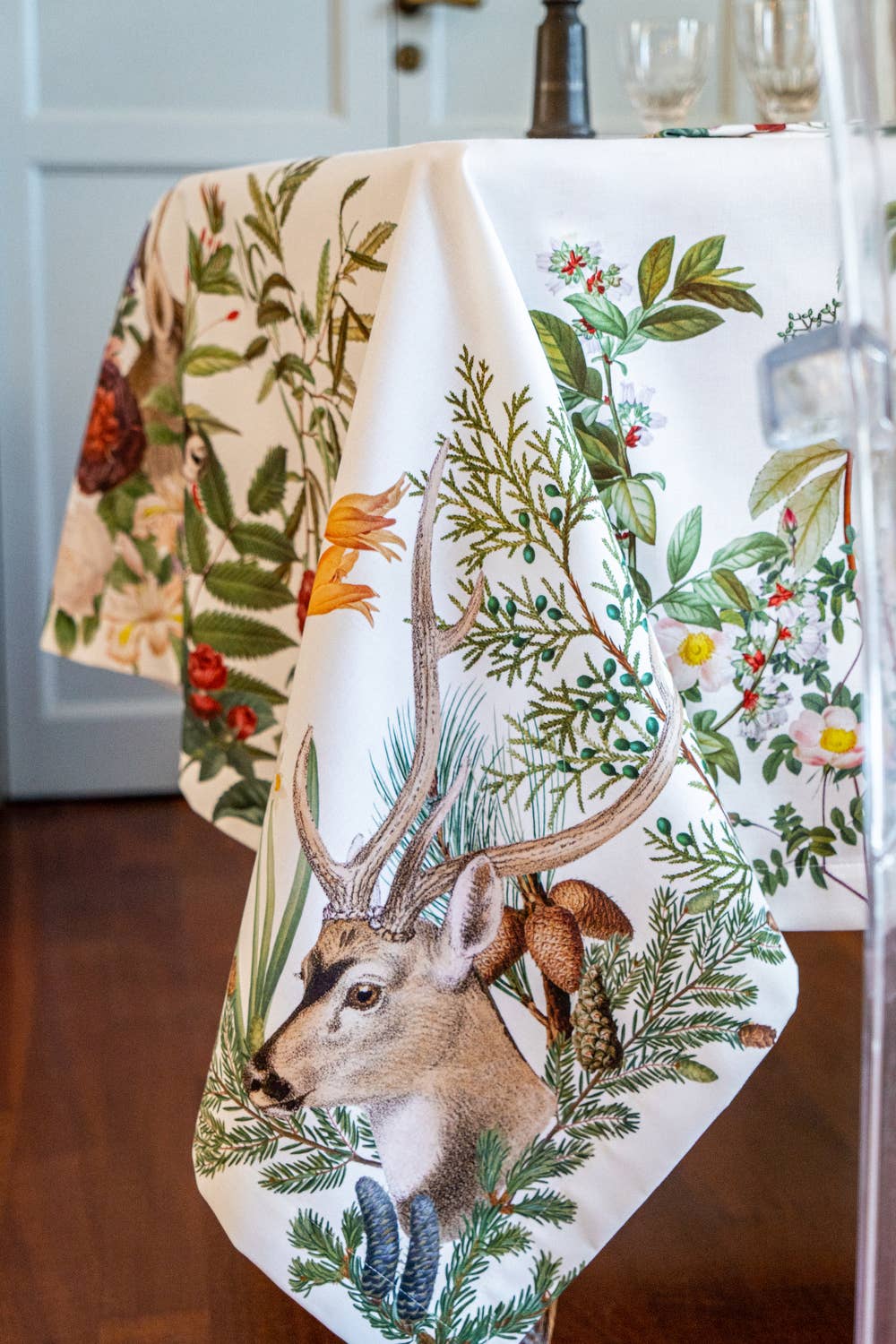 Satin Tablecloths «Cervi» 100% Made in Italy - The Napking