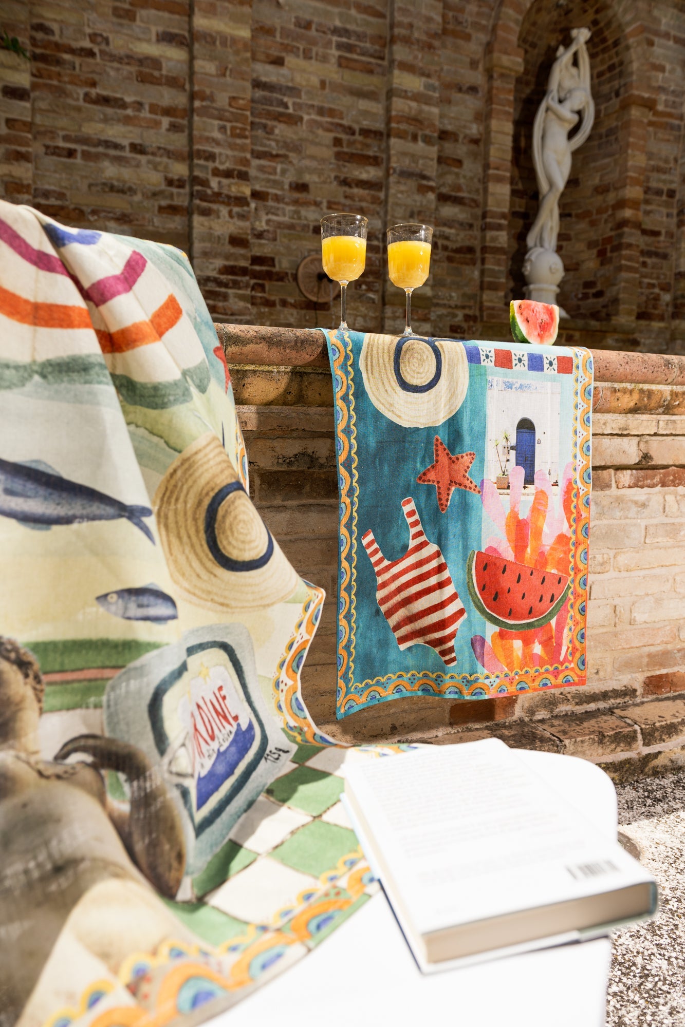 COLLAGE - The Napking