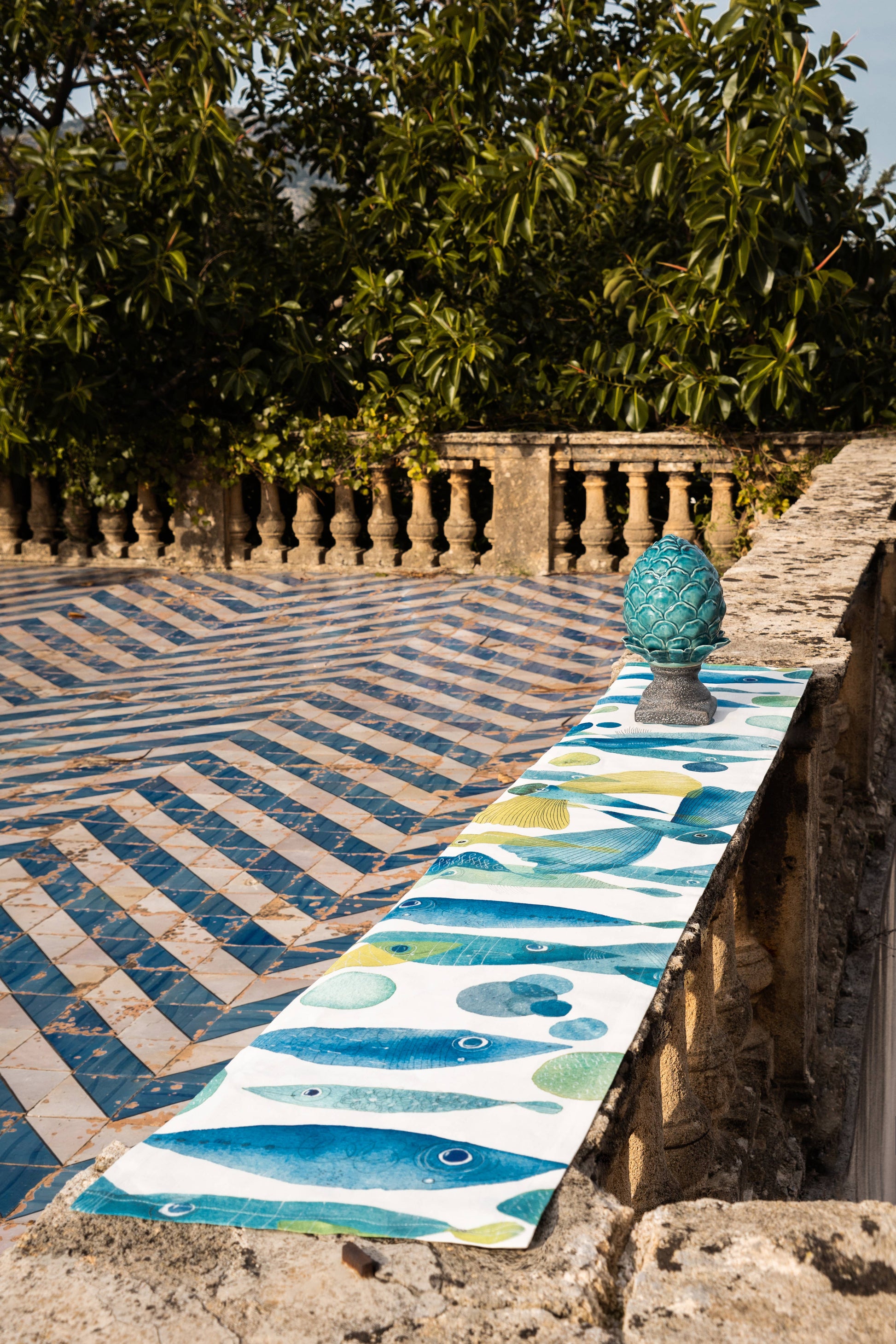 Pure Linen Runner «Pesci Volanti» 100% Made in Italy The Napking