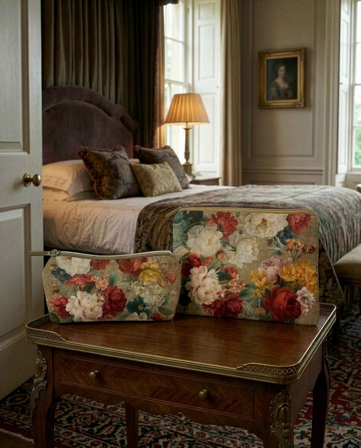 De Ronsard small velvet case with floral print