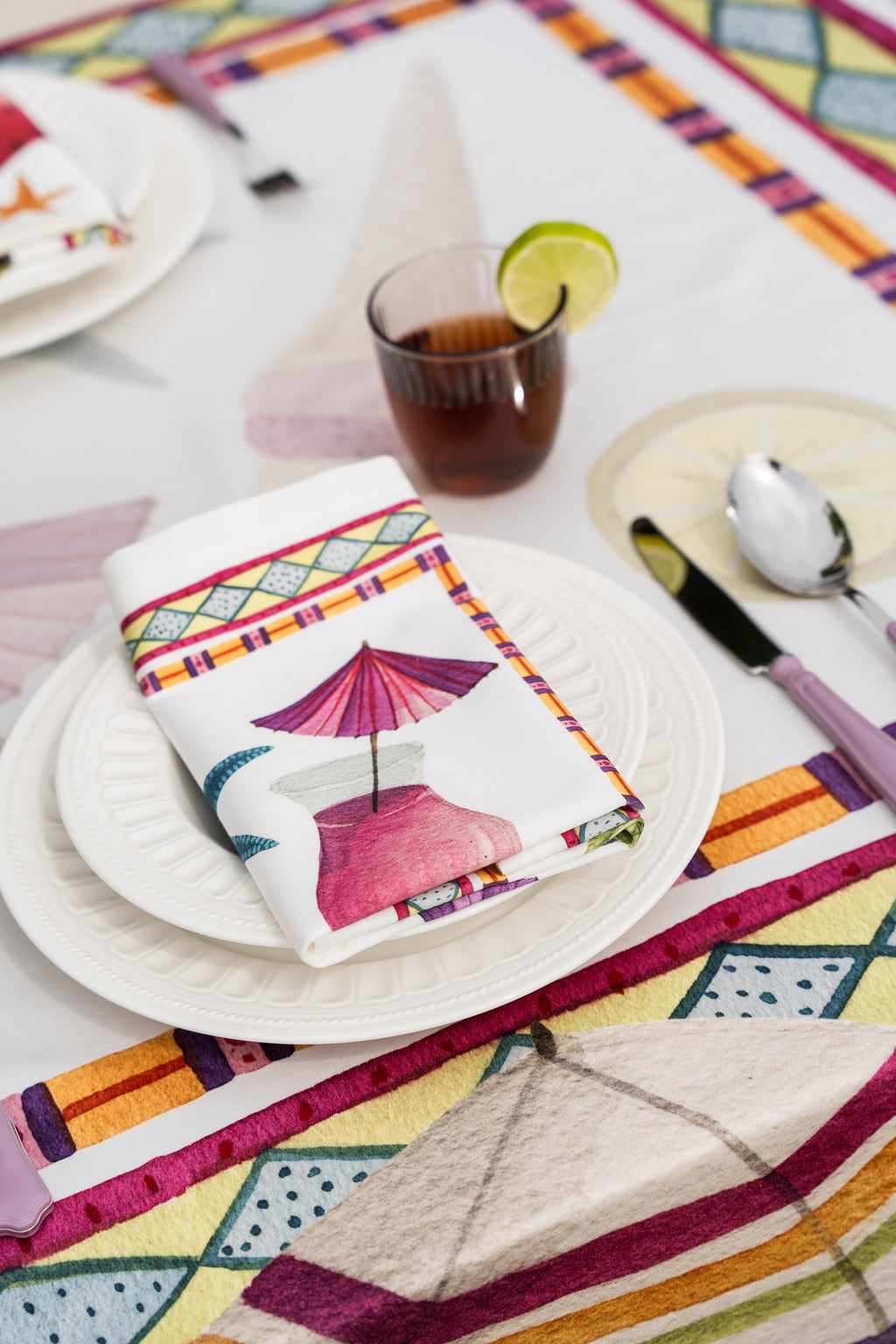 Set of 4 Napkins Satin Summer Party