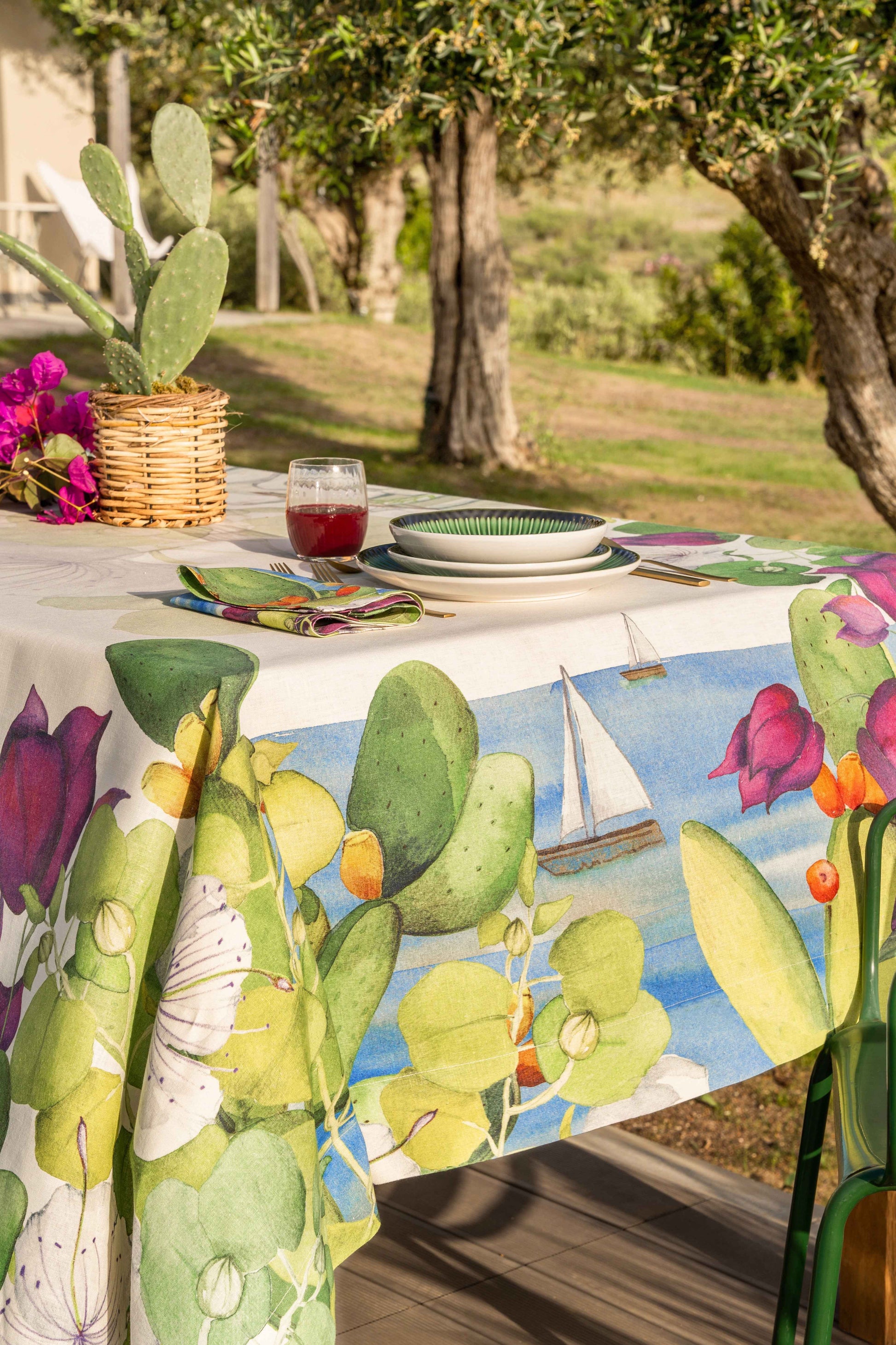 Détail de la nappe Lipari en pur lin imprimé