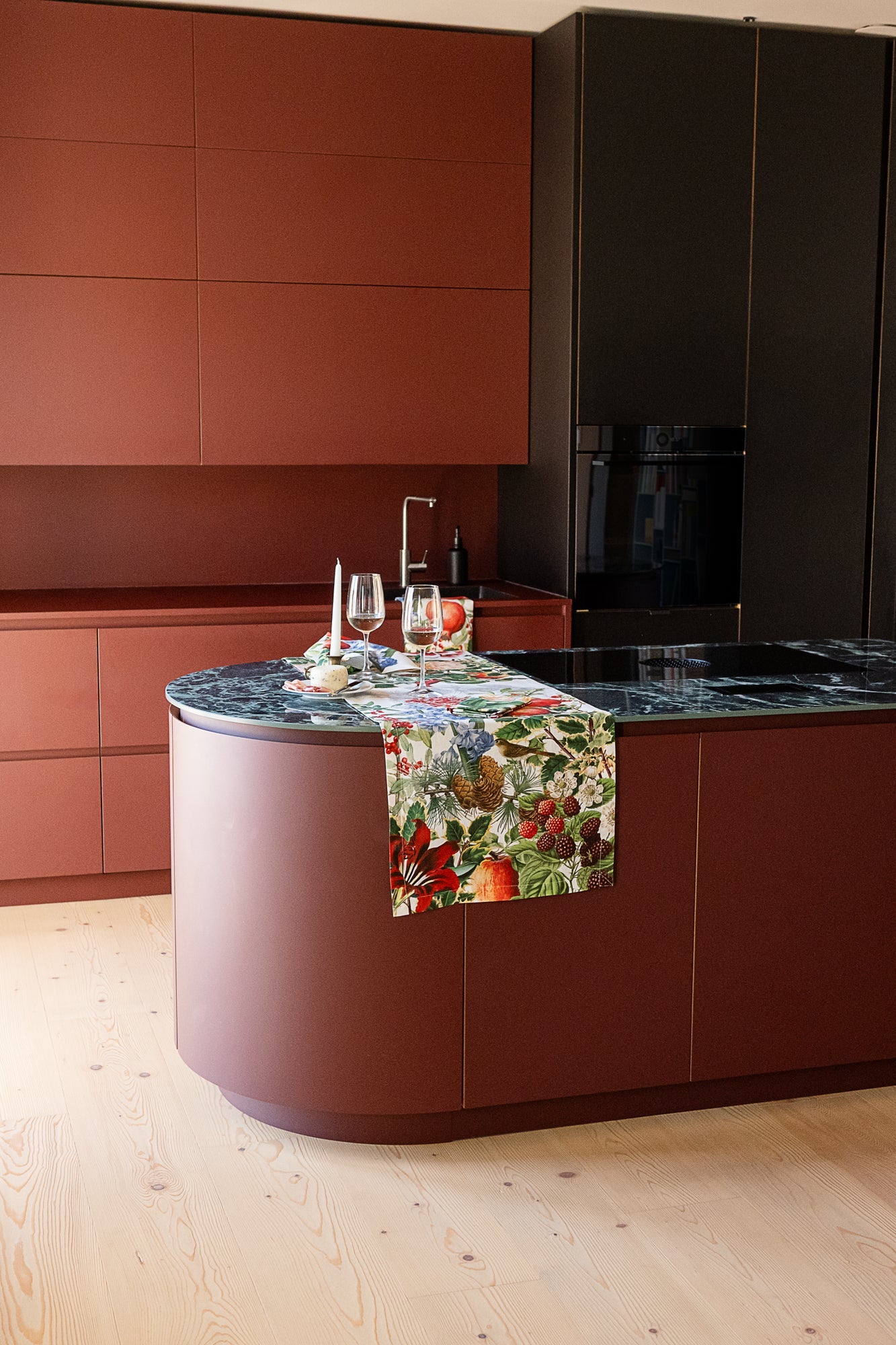 Pure Linen Runner «Natalia» 100% Made in Italy - The Napking