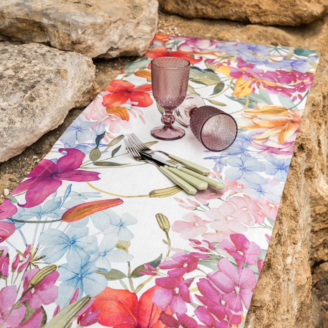 Table runner «Oleandro», Premium quality Linen