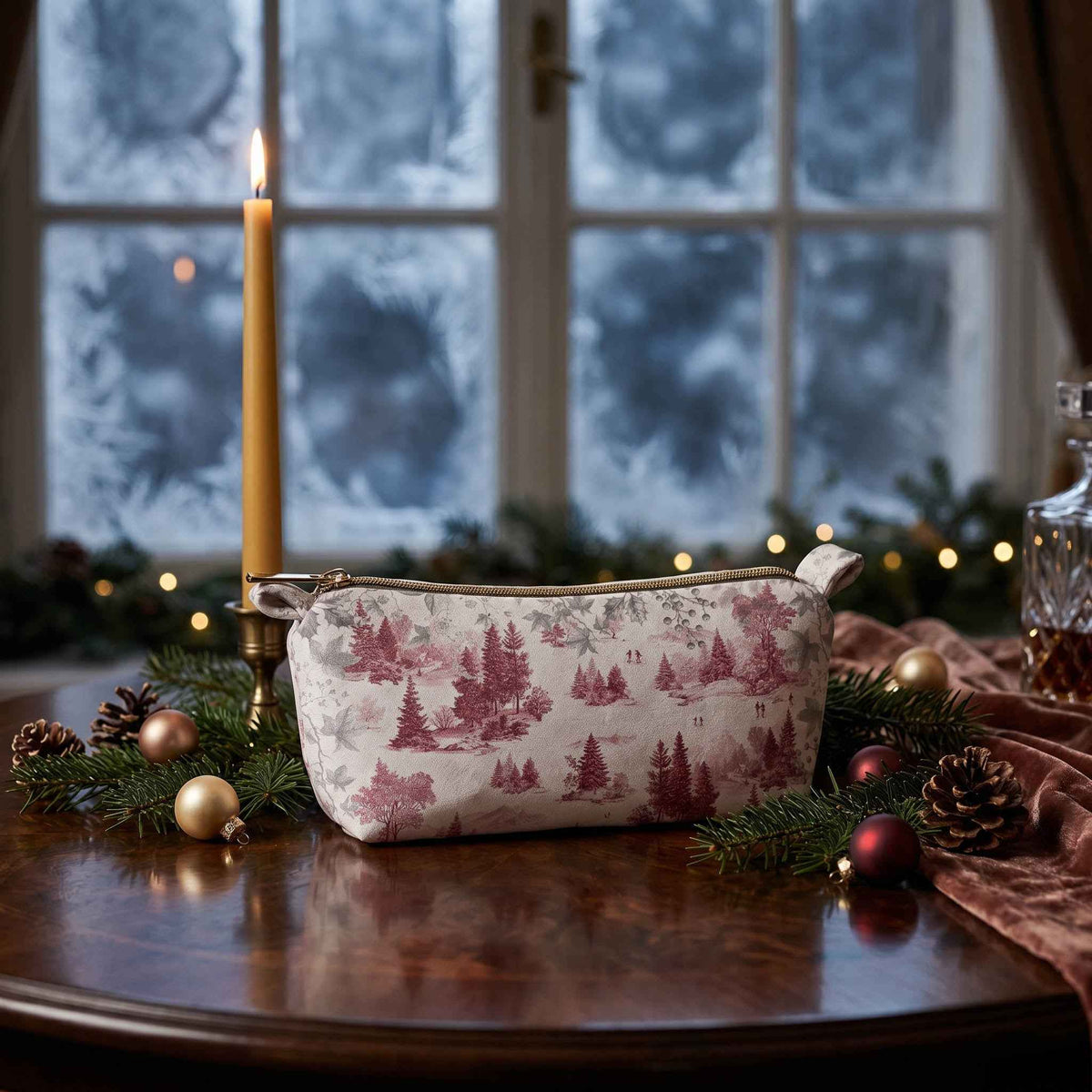 Toile De Jouy Velvet Case
