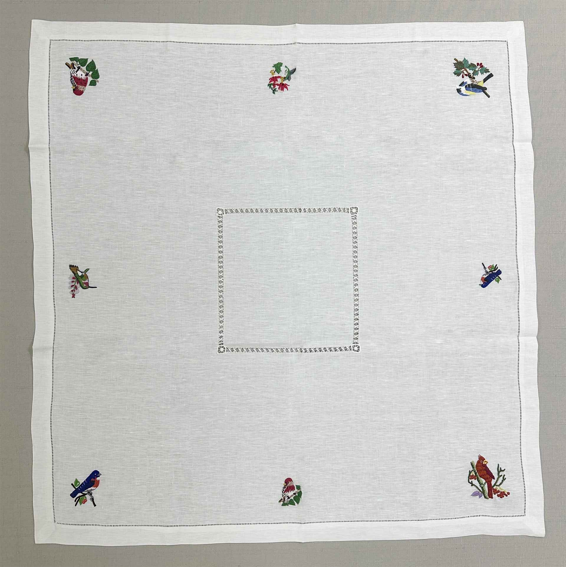 Uccelli Hand-Embroidered Table Cover 85x85 cm 100% Linen