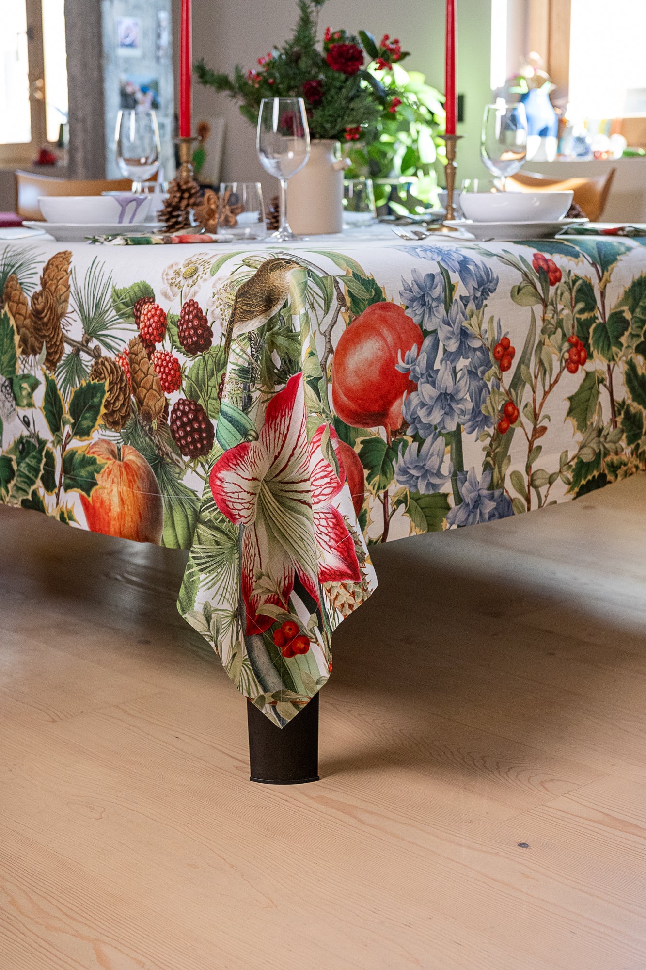 Linen Tablecloth «Natalia», 100% Made in Italy The Napking